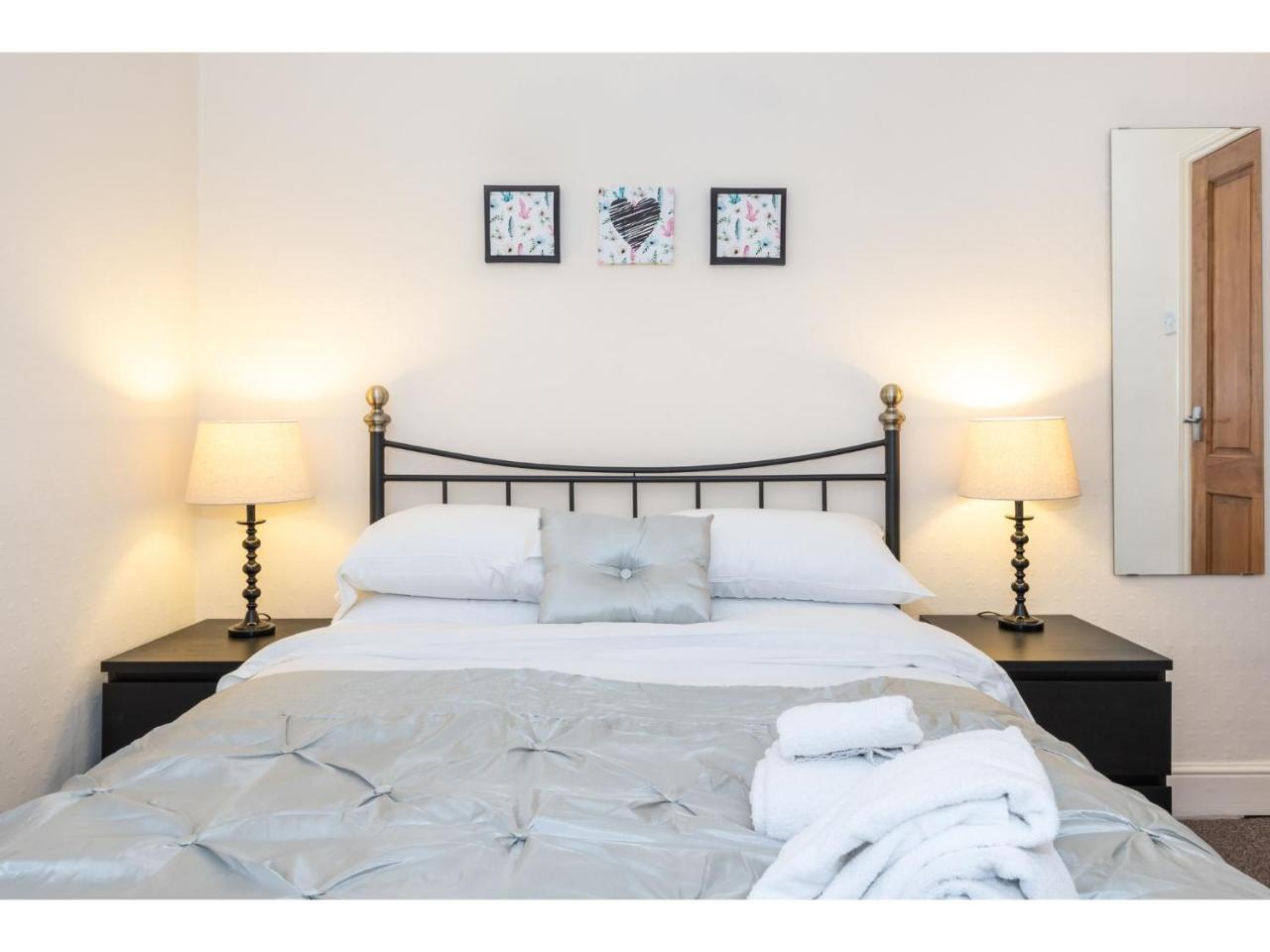 Beautiful 2 Bed With Free Parking - Pass The Keys Apartment ยอร์ค ภายนอก รูปภาพ