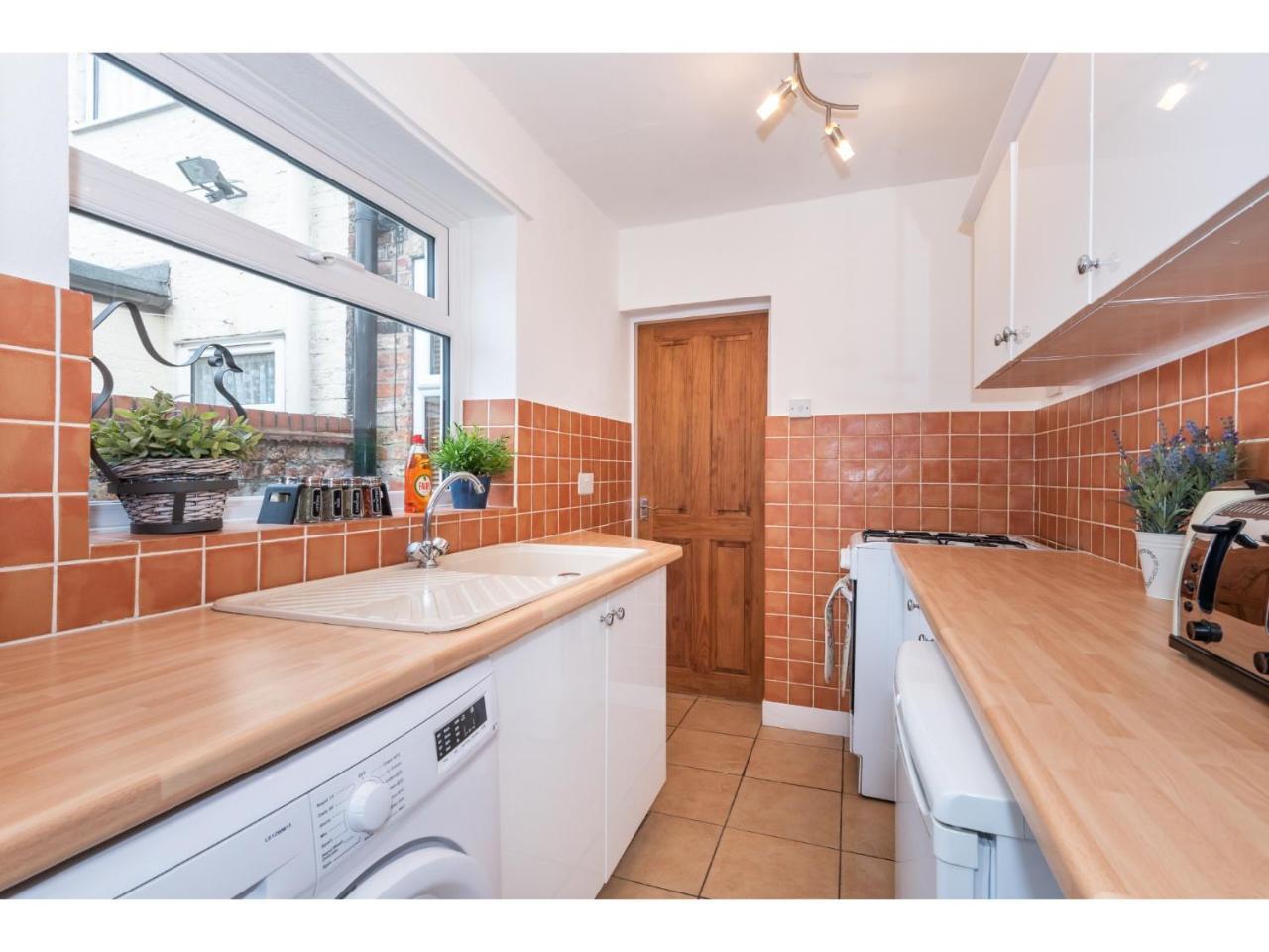 Beautiful 2 Bed With Free Parking - Pass The Keys Apartment ยอร์ค ภายนอก รูปภาพ