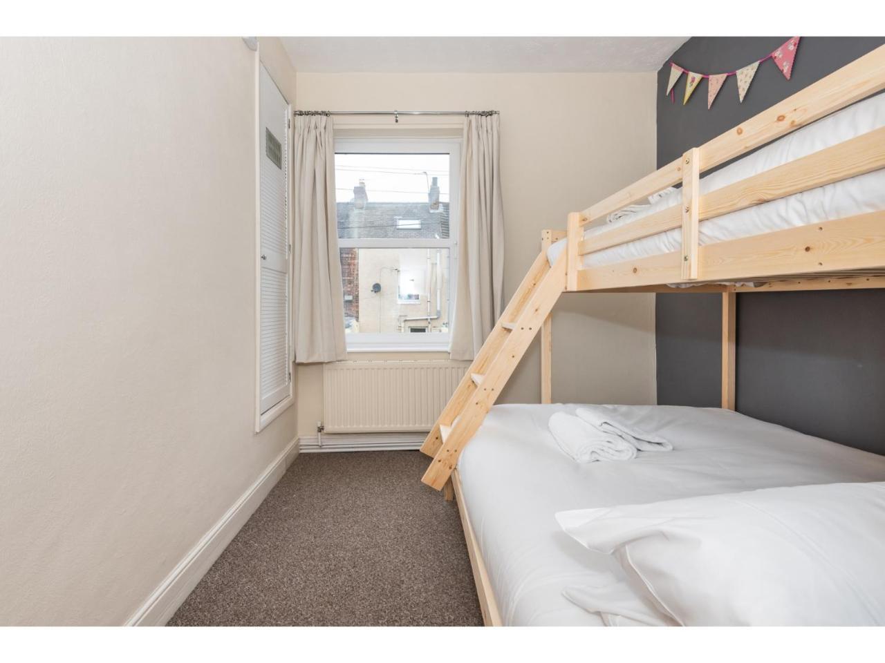 Beautiful 2 Bed With Free Parking - Pass The Keys Apartment ยอร์ค ภายนอก รูปภาพ